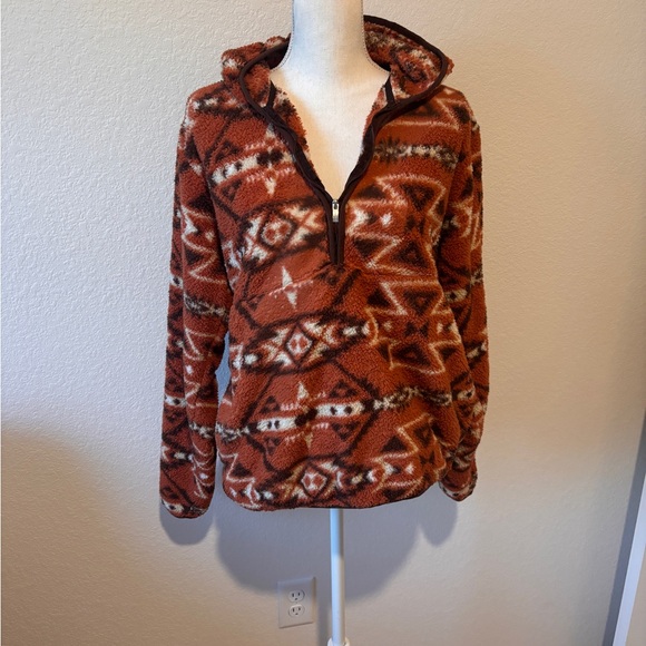 Ariat Tops - Ariat Rust Aztec Sherpa Half-Zip Pullover Sz Large